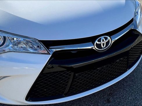Used 2017 Toyota Camry XSE FWD image 35