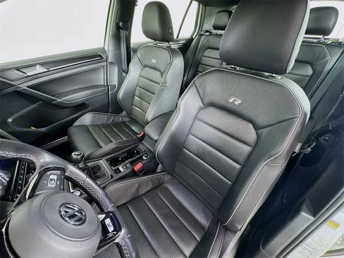 Used 2019 Volkswagen Golf R 4-Door image 22