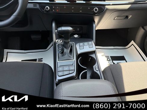 New 2026 Kia Sportage LX w/ LX Convenience Package AWD/4WD image 25