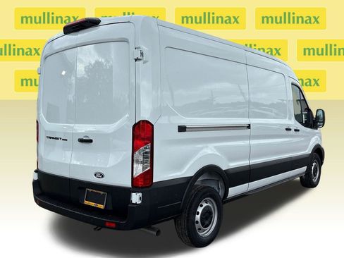 New 2026 Ford Transit 250 148 Medium Roof RWD image 4