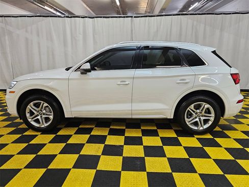 Used 2019 Audi Q5 2.0T Premium w/ Convenience Package image 6