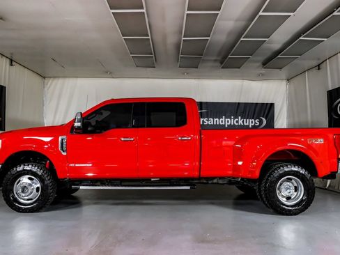 Used 2017 Ford F350 Lariat w/ Chrome Package AWD/4WD image 11