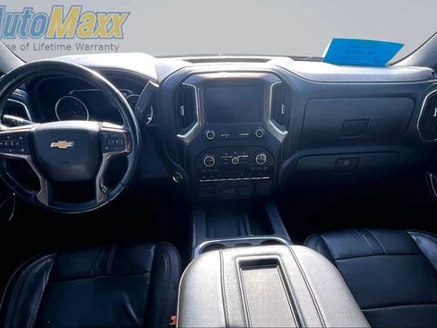 Used 2019 Chevrolet Silverado 1500 High Country w/ High Country Premium Package AWD/4WD image 12