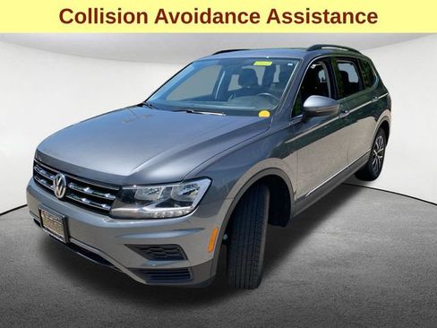 Used 2020 Volkswagen Tiguan SE w/ Panoramic Sunroof Package AWD/4WD image 5