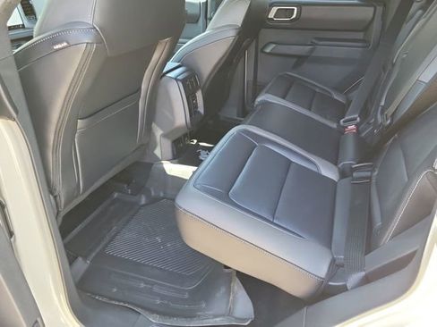 New 2026 Ford Bronco Outer Banks image 24