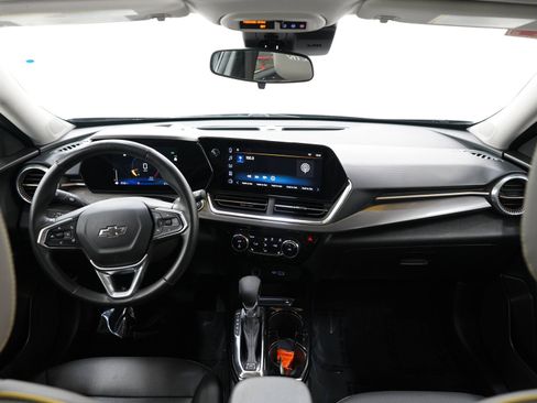 Used 2024 Chevrolet Trax ACTIV FWD image 13