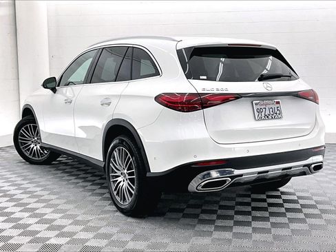 Certified 2025 Mercedes-Benz GLC 300 image 10