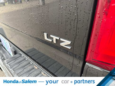 Used 2020 Chevrolet Silverado 1500 LTZ image 7