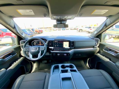 New 2026 GMC Sierra 1500 Elevation image 33