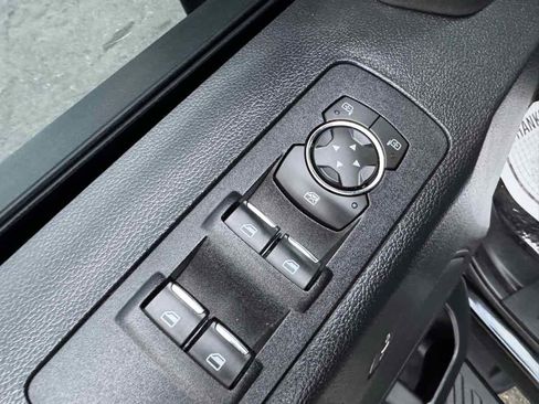 Used 2019 Ford F150 XLT w/ Equipment Group 302A Luxury image 26