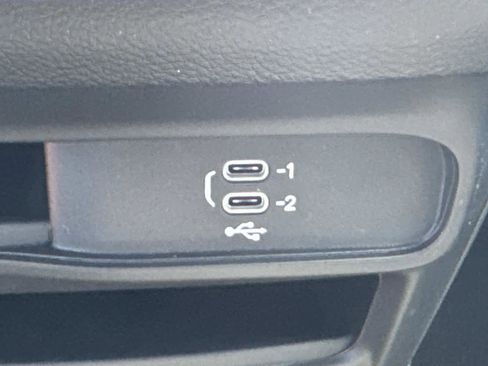 New 2026 Chrysler Voyager LX image 15