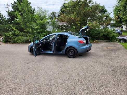Used 2010 MAZDA MAZDA3 i Sport FWD image 17