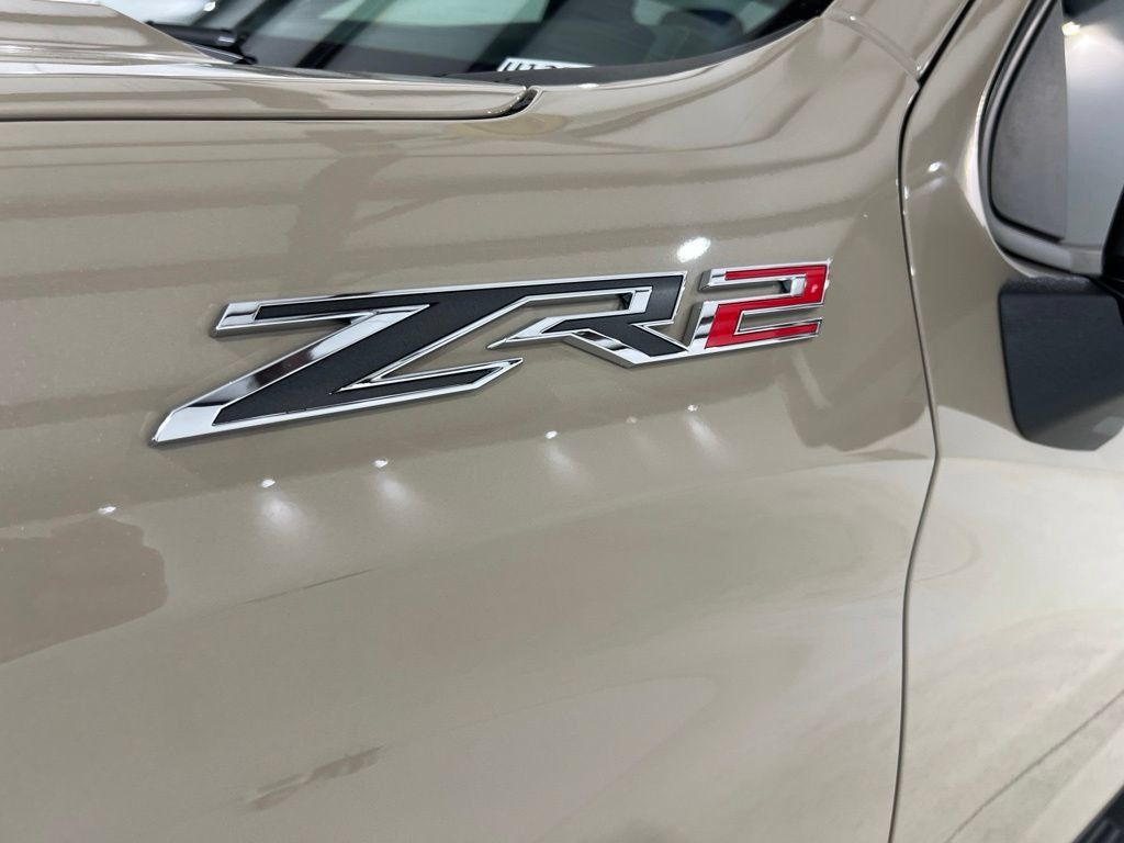 Used 2023 Chevrolet Silverado 1500 ZR2 AWD/4WD image 33