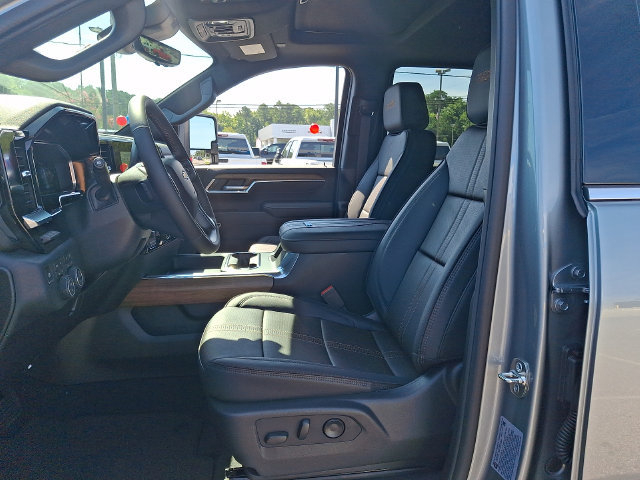 New 2026 Chevrolet Silverado 2500 High Country w/ High Country Premium Package AWD/4WD image 10