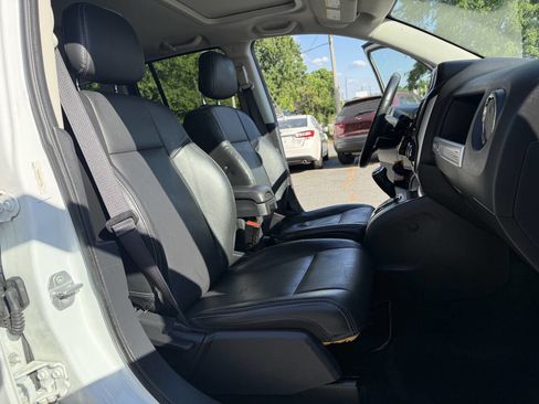 Used 2017 Jeep Compass High Altitude AWD/4WD image 14