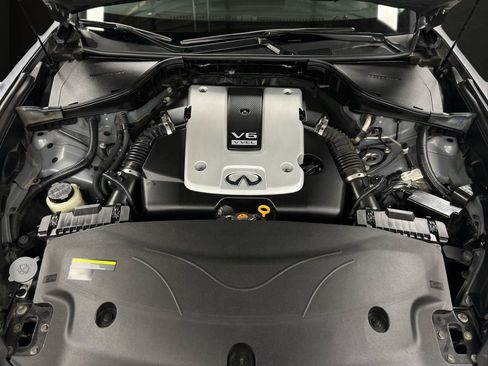 Used 2017 INFINITI Q70 L 3.7 w/ Deluxe Touring Package image 42