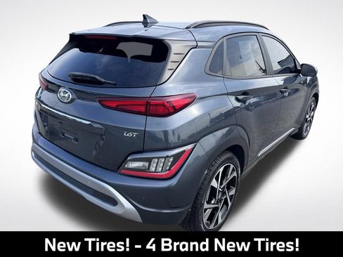 Used 2022 Hyundai Kona Limited w/ Cargo Package FWD image 10