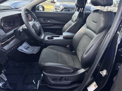 Used 2023 Nissan Ariya FWD image 8