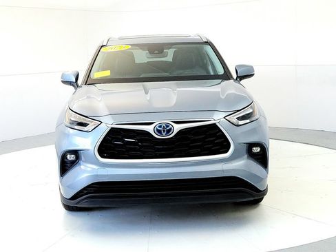 Used 2023 Toyota Highlander XLE AWD/4WD image 8