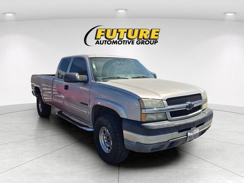 Used 2004 Chevrolet Silverado 2500 LS AWD/4WD image 1