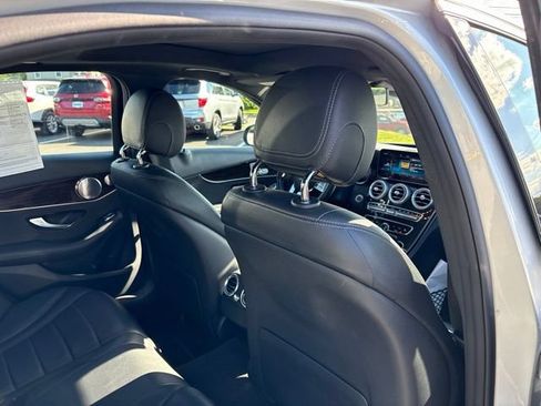 Used 2021 Mercedes-Benz C 300 4MATIC Sedan image 11