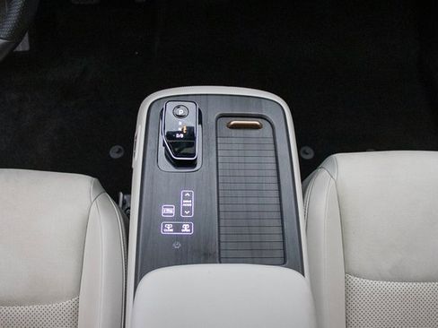 Used 2023 Nissan Ariya EVOLVE+ e-4ORCE image 23