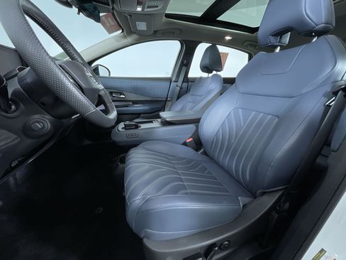 Certified 2024 Nissan Ariya AWD image 15