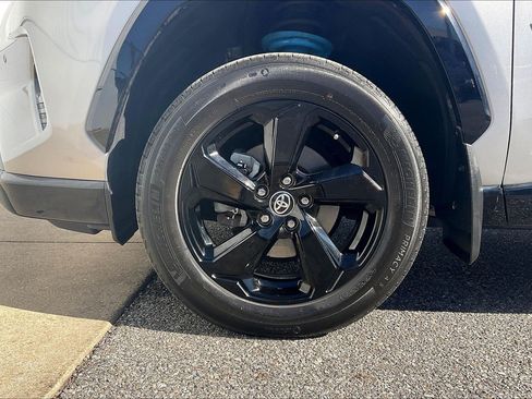 Used 2021 Toyota RAV4 XSE AWD/4WD image 11
