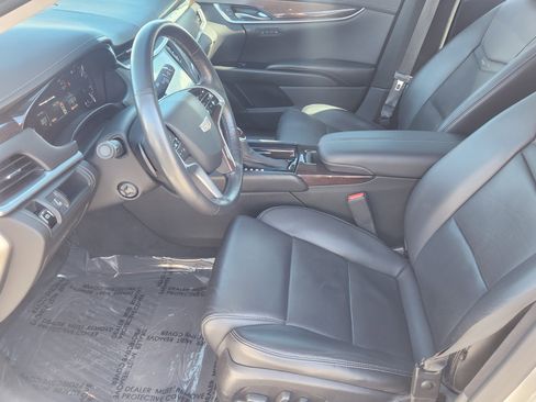 Used 2016 Cadillac XTS Luxury image 13