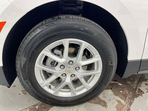 Used 2024 Chevrolet Equinox LS image 26
