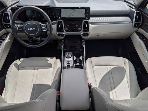 Certified 2023 Kia Sorento SX Prestige AWD/4WD image 25