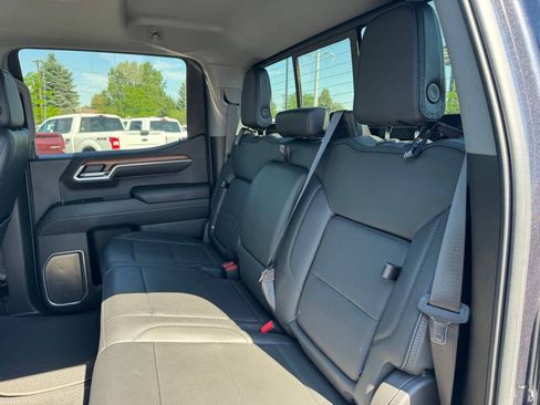 Used 2023 GMC Sierra 1500 Denali w/ Technology Package AWD/4WD image 12