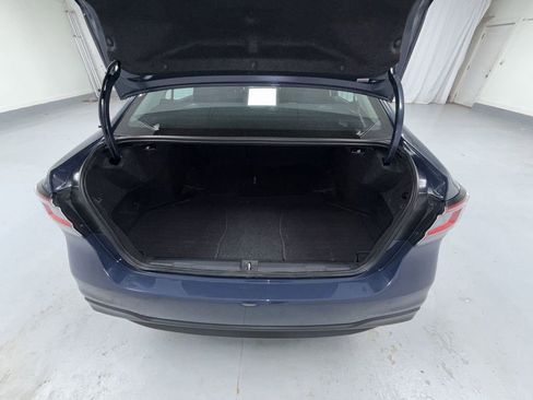 Used 2024 Subaru Legacy Premium AWD/4WD image 15