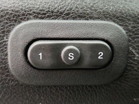 Used 2021 Jeep Grand Cherokee Overland AWD/4WD image 23