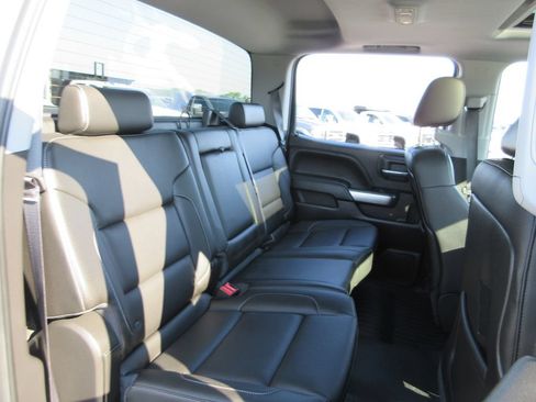 Used 2015 GMC Sierra 1500 SLT w/ Driver Alert Package AWD/4WD image 28