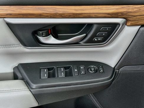 Used 2022 Honda CR-V Touring image 19