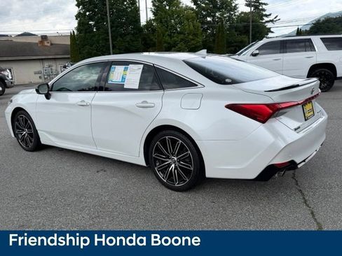 Used 2019 Toyota Avalon Touring w/ Advanced Safety Package FWD image 7