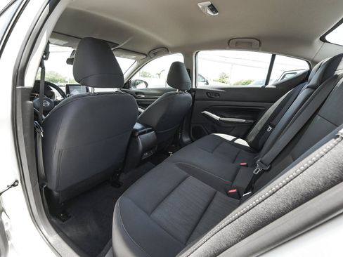 Used 2025 Nissan Altima 2.5 SV AWD/4WD image 34
