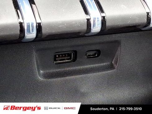 New 2026 GMC Terrain AT4 w/ LPO, Black Badging Package AWD/4WD image 18