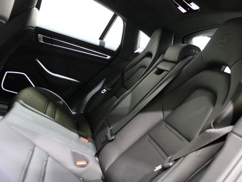 Used 2023 Porsche Panamera Platinum Edition image 22