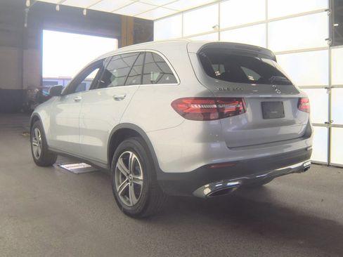 Used 2019 Mercedes-Benz GLC 300 w/ Premium Package image 4