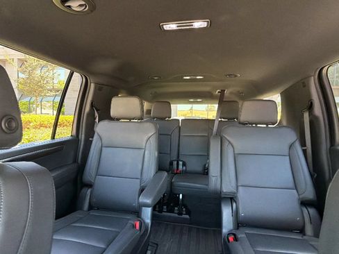Used 2026 Chevrolet Suburban LT w/ Comfort Package RWD image 20