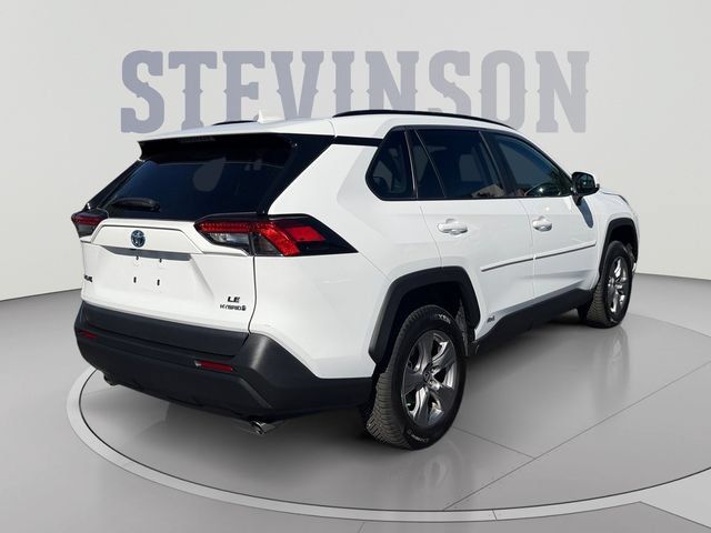 Certified 2024 Toyota RAV4 LE AWD/4WD image 5