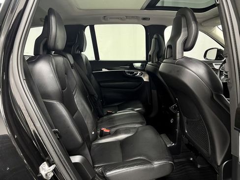 Used 2018 Volvo XC90 T8 Momentum w/ Convenience Package image 33