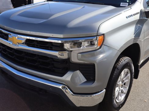 Certified 2025 Chevrolet Silverado 1500 LT image 6