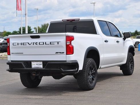 Used 2024 Chevrolet Silverado 1500 ZR2 w/ Technology Package AWD/4WD image 3