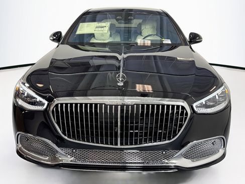 New 2026 Mercedes-Benz Maybach S 680 4MATIC image 2
