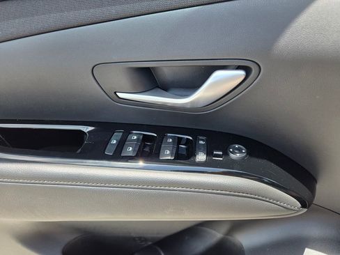 Used 2022 Hyundai Tucson Limited AWD/4WD image 23