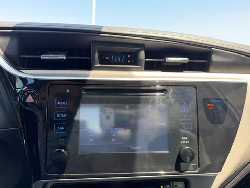 Used 2019 Toyota Corolla LE FWD image 28