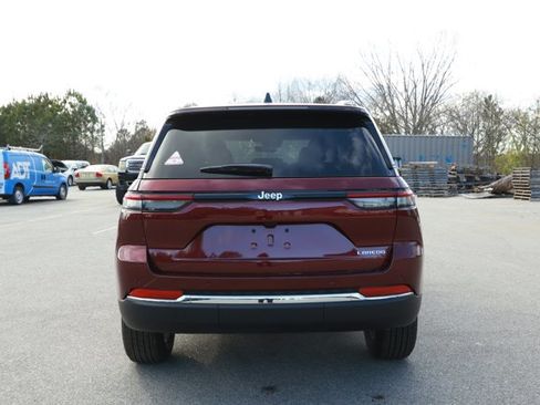 New 2025 Jeep Grand Cherokee Laredo X image 7